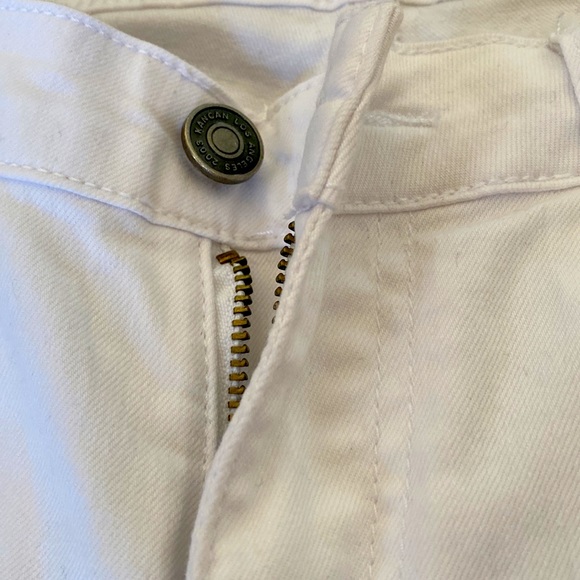 Kancan white Jean with stretch material. - Picture 3 of 6